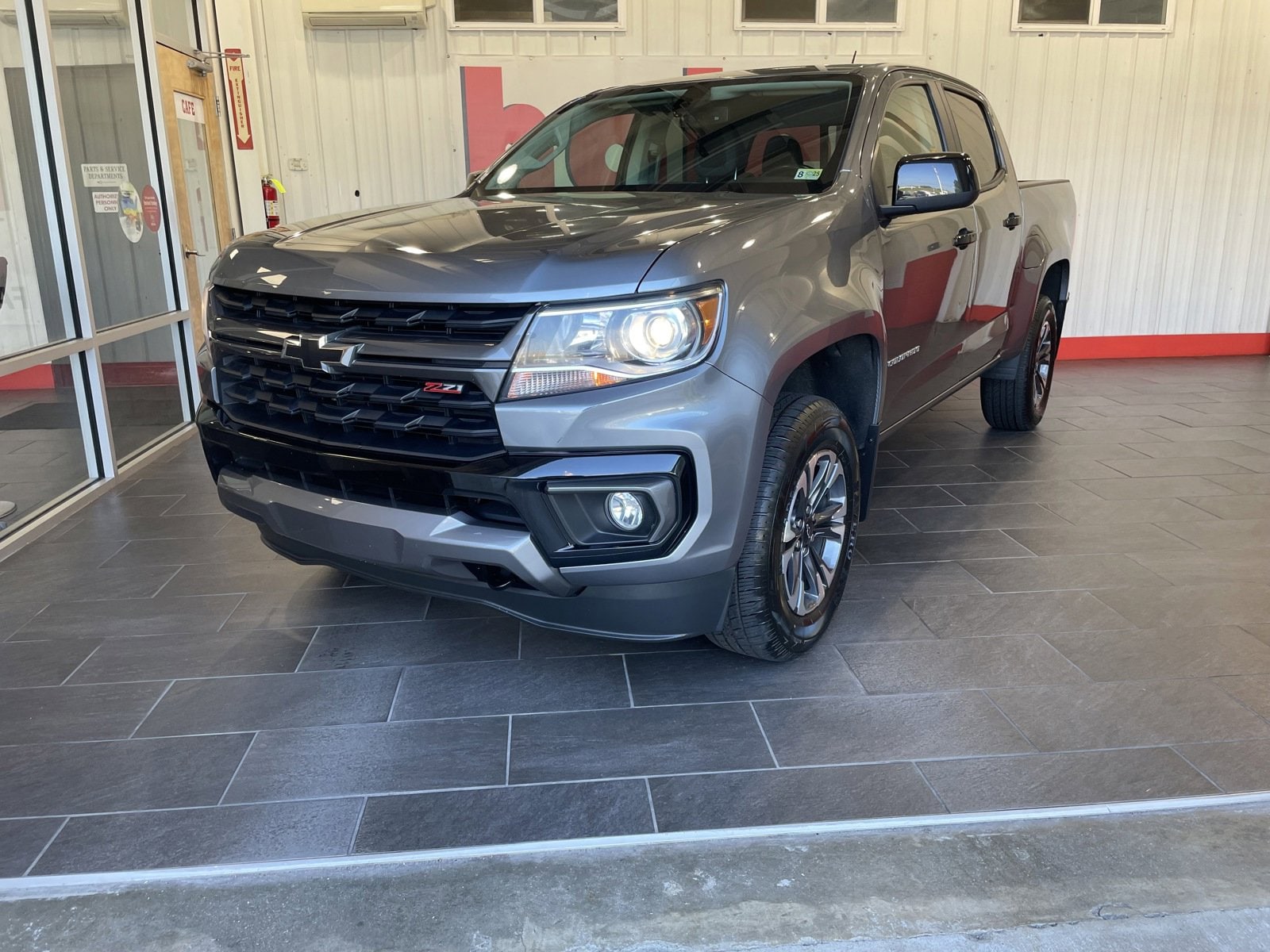 Used 2021 Chevrolet Colorado Z71 with VIN 1GCGTDEN6M1196236 for sale in Farmville, VA