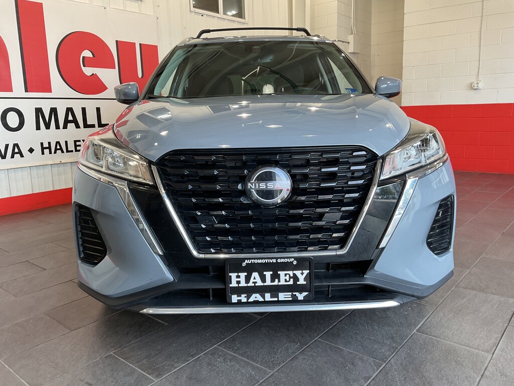 Used 2022 Nissan Kicks SV SUV