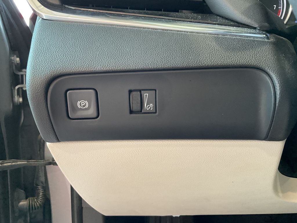 2023 Buick Enclave Essence - Photo 18