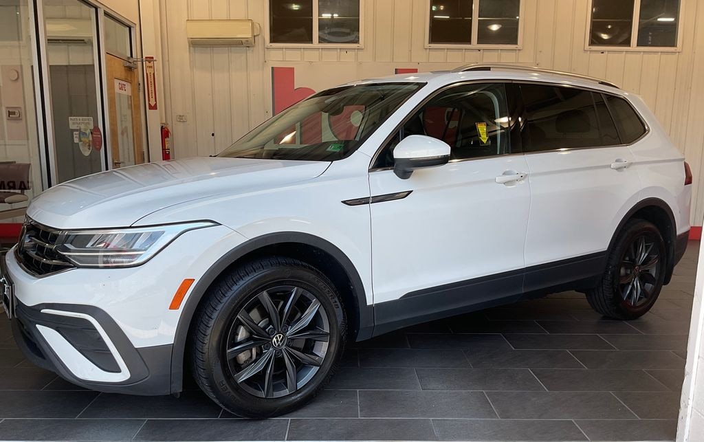 Used 2022 Volkswagen Tiguan 2.0T SE SUV