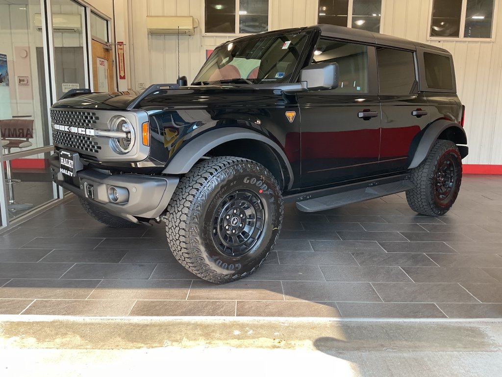 2026 Ford Bronco Badlands SUV