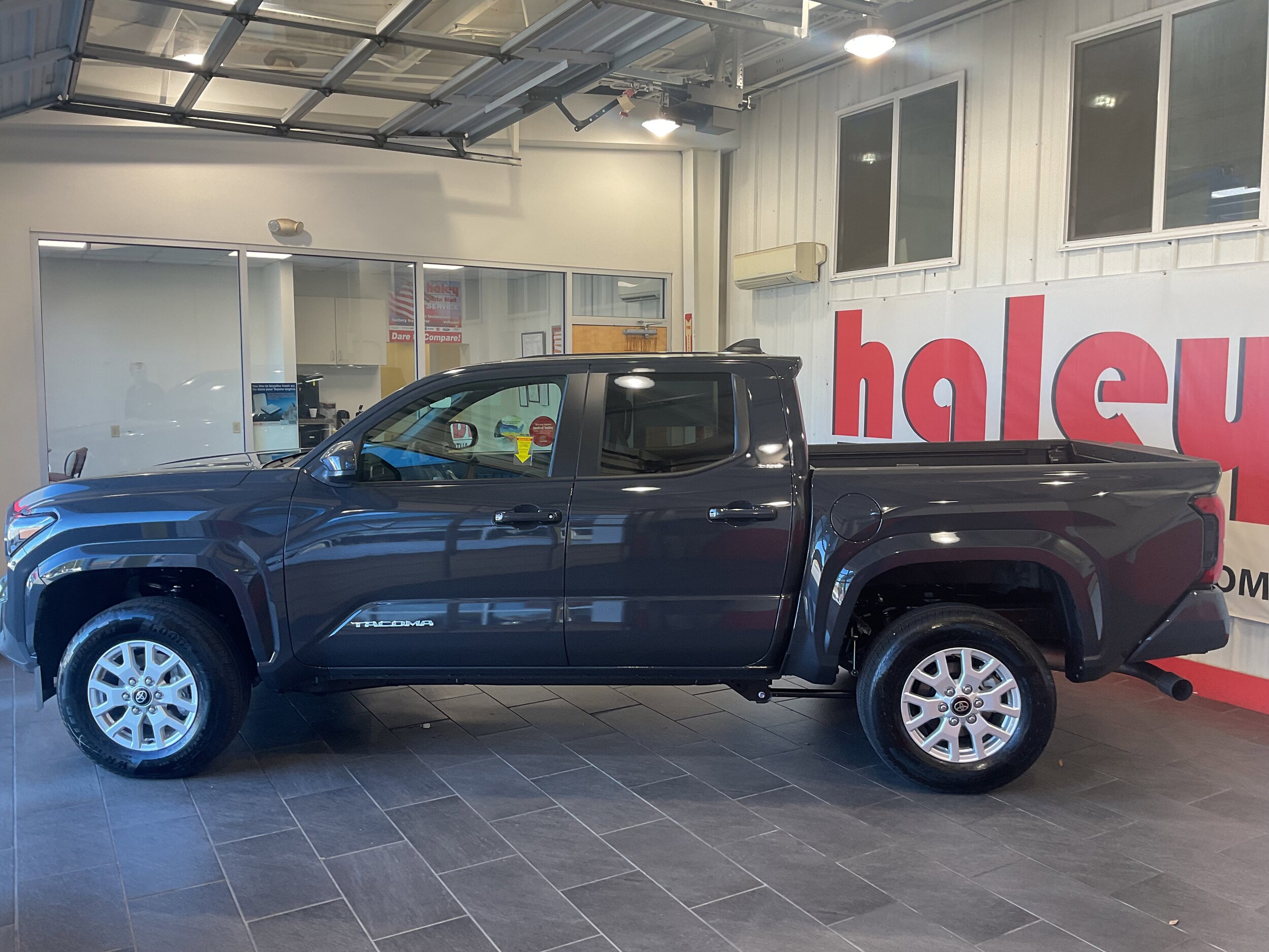 2025 Toyota Tacoma SR5 photo 2