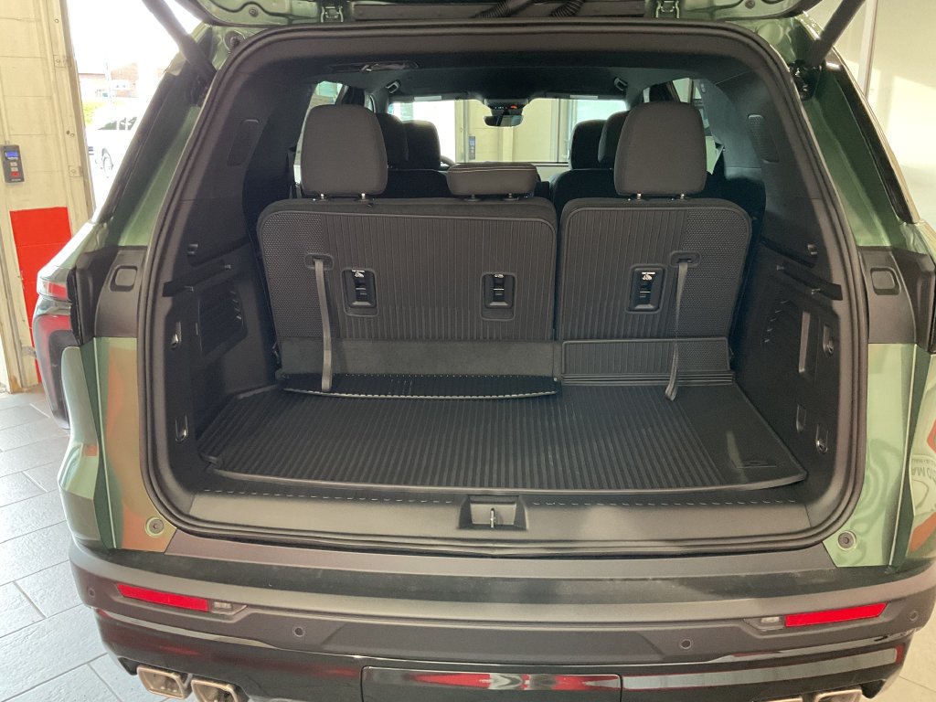 2027 Chevrolet Traverse LT - Photo 10