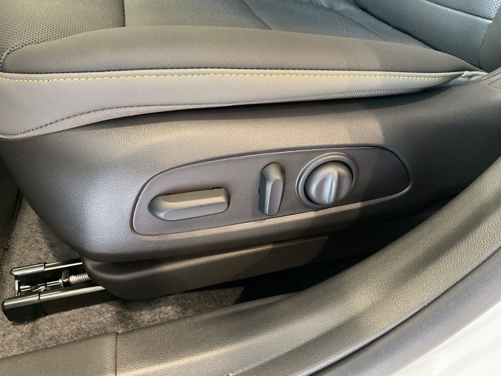 2026 Chevrolet Trax Activ - Photo 14