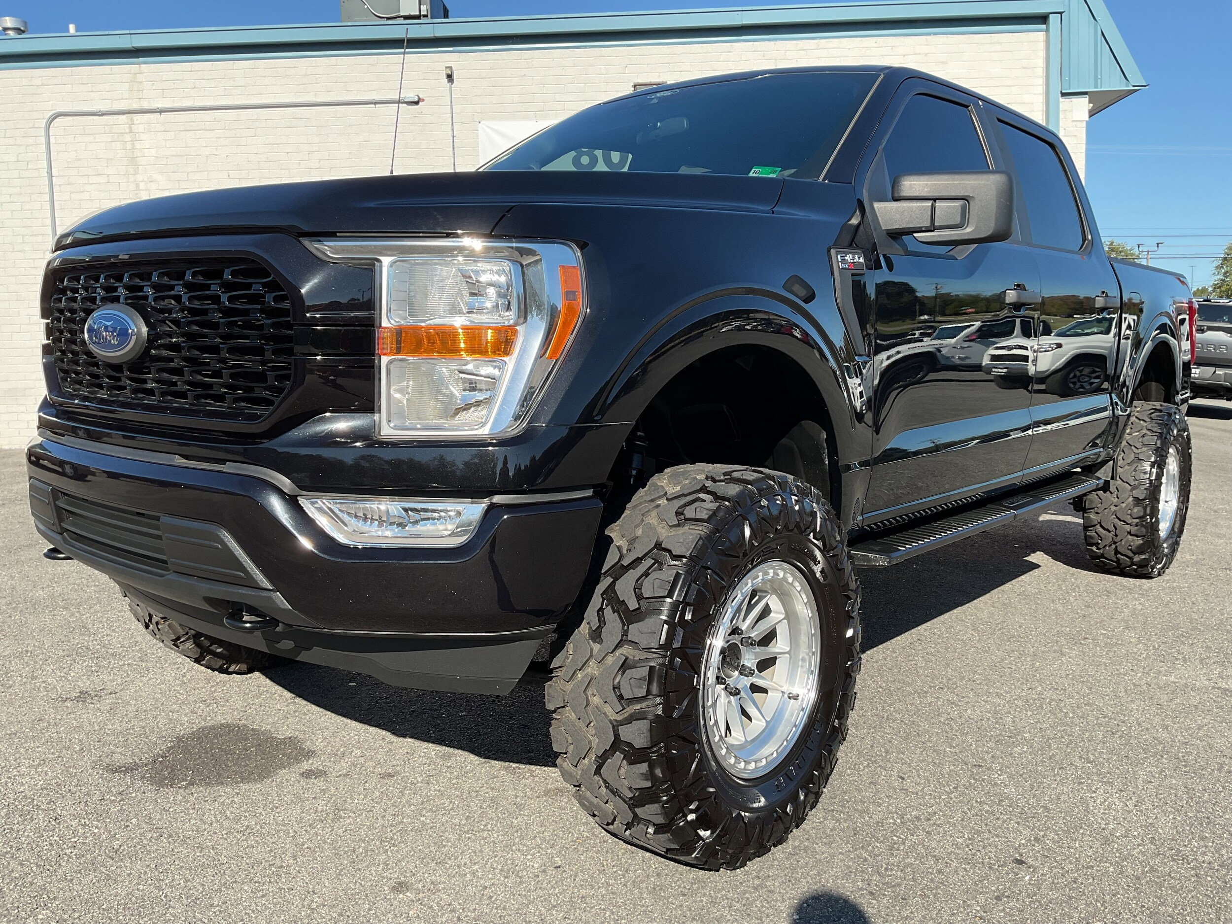 2021 Ford F-150 XL photo 2