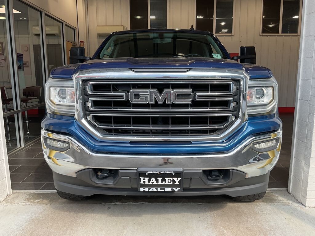 Used 2017 GMC Sierra 1500 SLE Truck Crew Cab