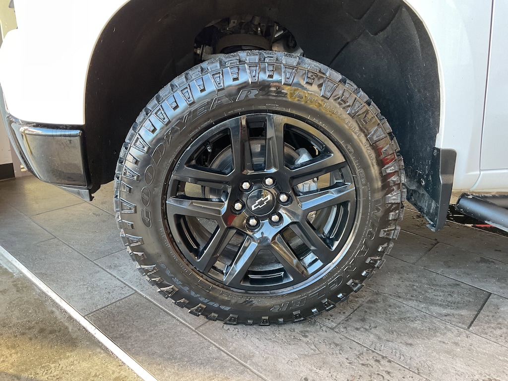 Used 2023 Chevrolet Silverado 1500 LT Trail Boss Truck Crew Cab