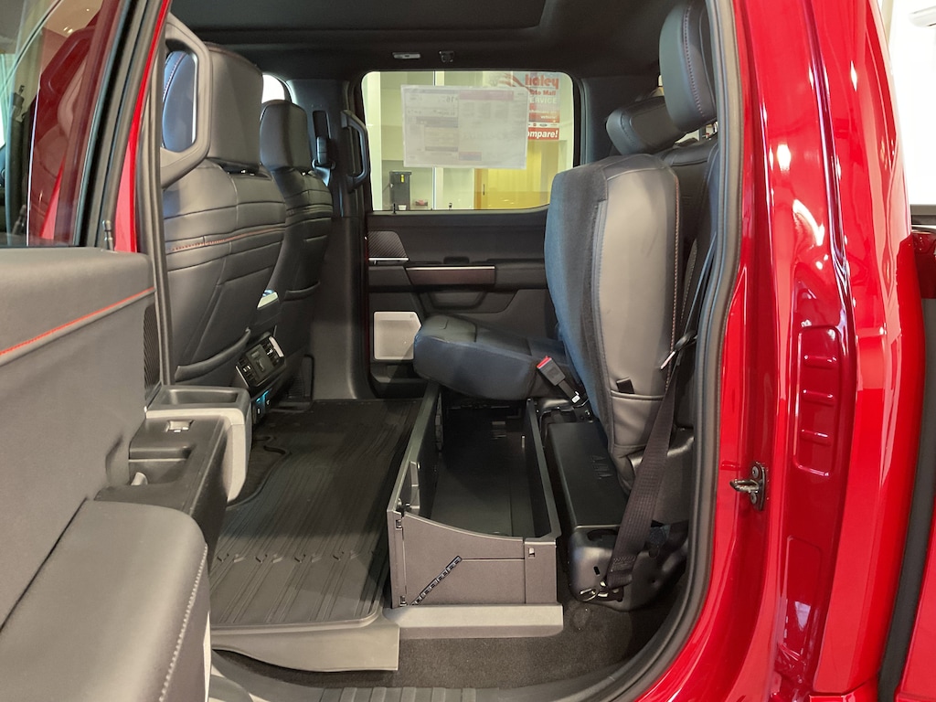 New 2025 Ford F-150 Raptor Truck SuperCrew Cab