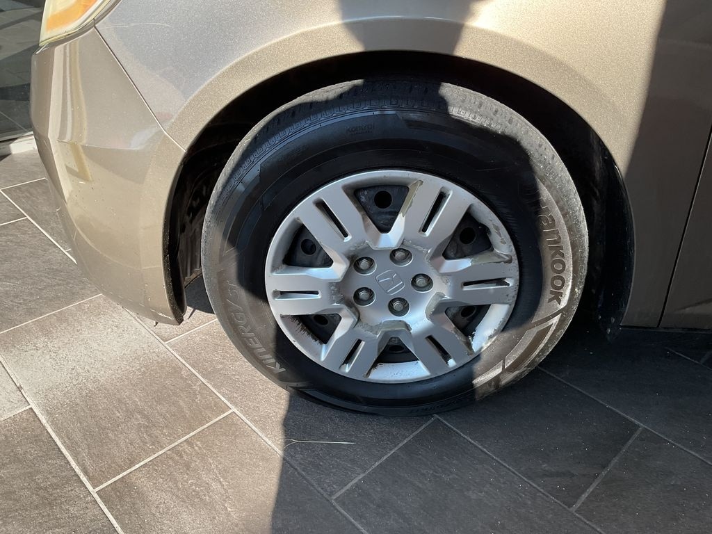 Used 2012 Honda Odyssey LX Van