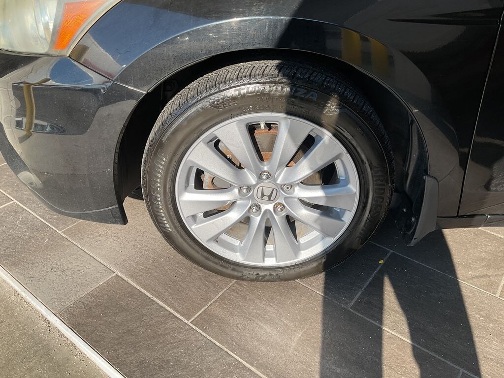 Used 2011 Honda Accord EX-L Sedan