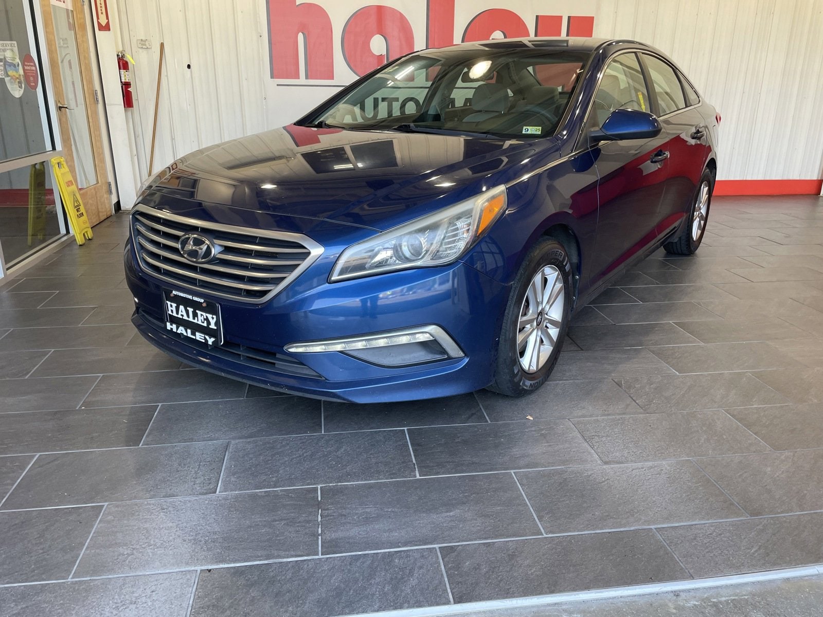 Used 2015 Hyundai Sonata SE with VIN 5NPE24AFXFH109538 for sale in Farmville, VA