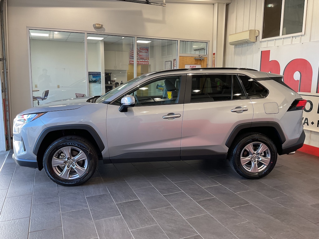 New 2025 Toyota RAV4 XLE SUV