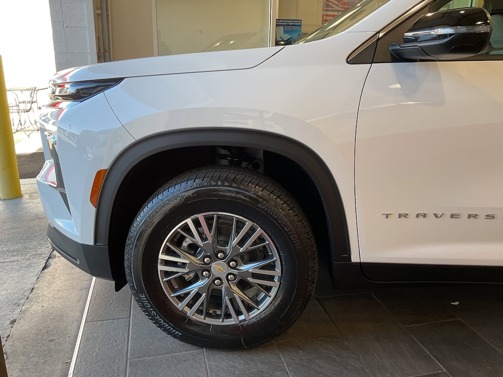 New 2026 Chevrolet Traverse LT SUV