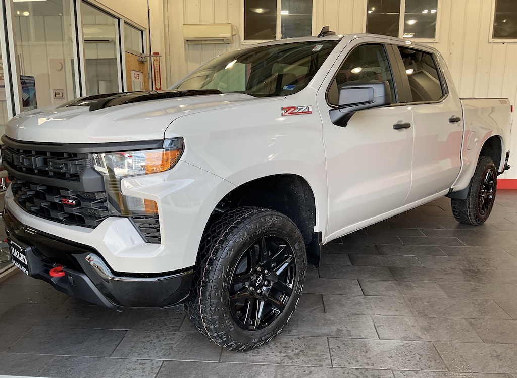 New 2026 Chevrolet Silverado 1500 Custom Trail Boss Truck Crew Cab