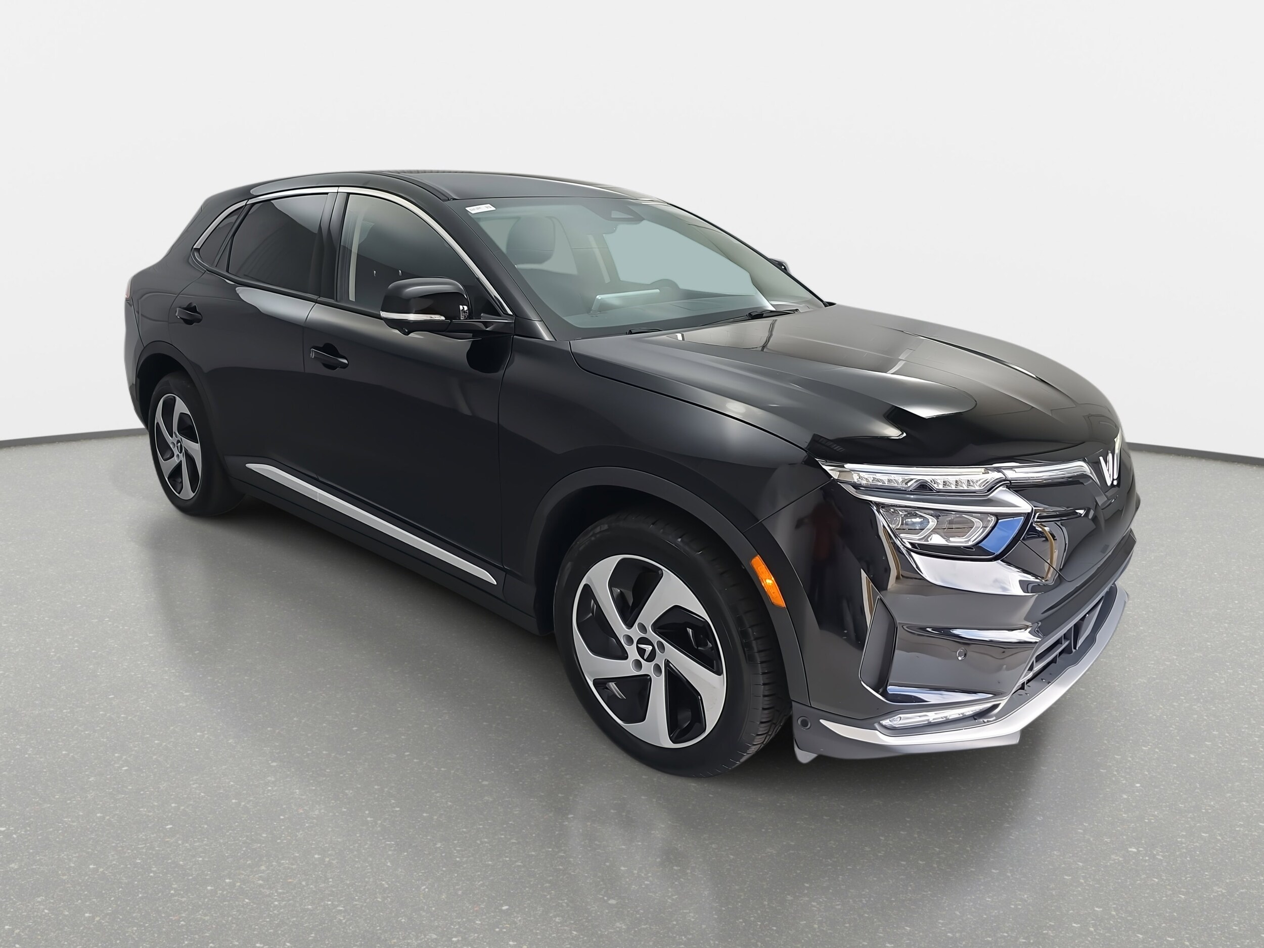 2025 Vinfast VF 8 8 photo 3