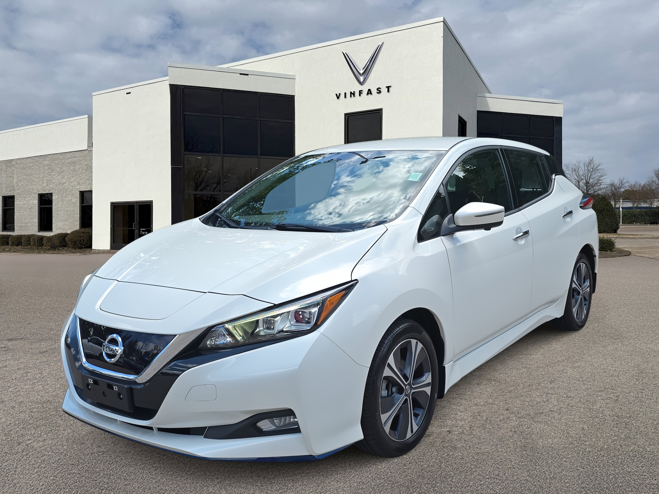 2022 Nissan LEAF