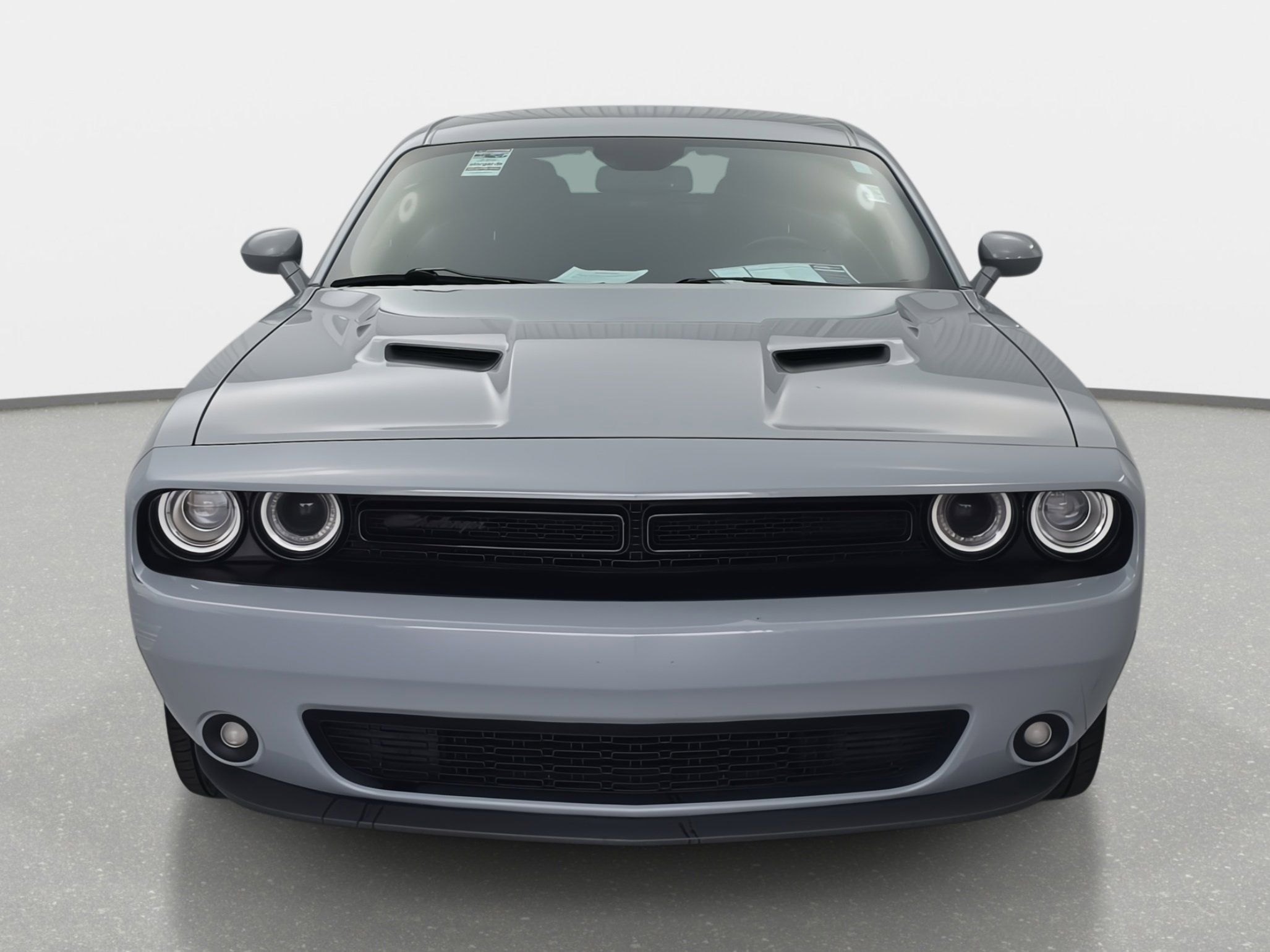 2020 Dodge Challenger SXT photo 2
