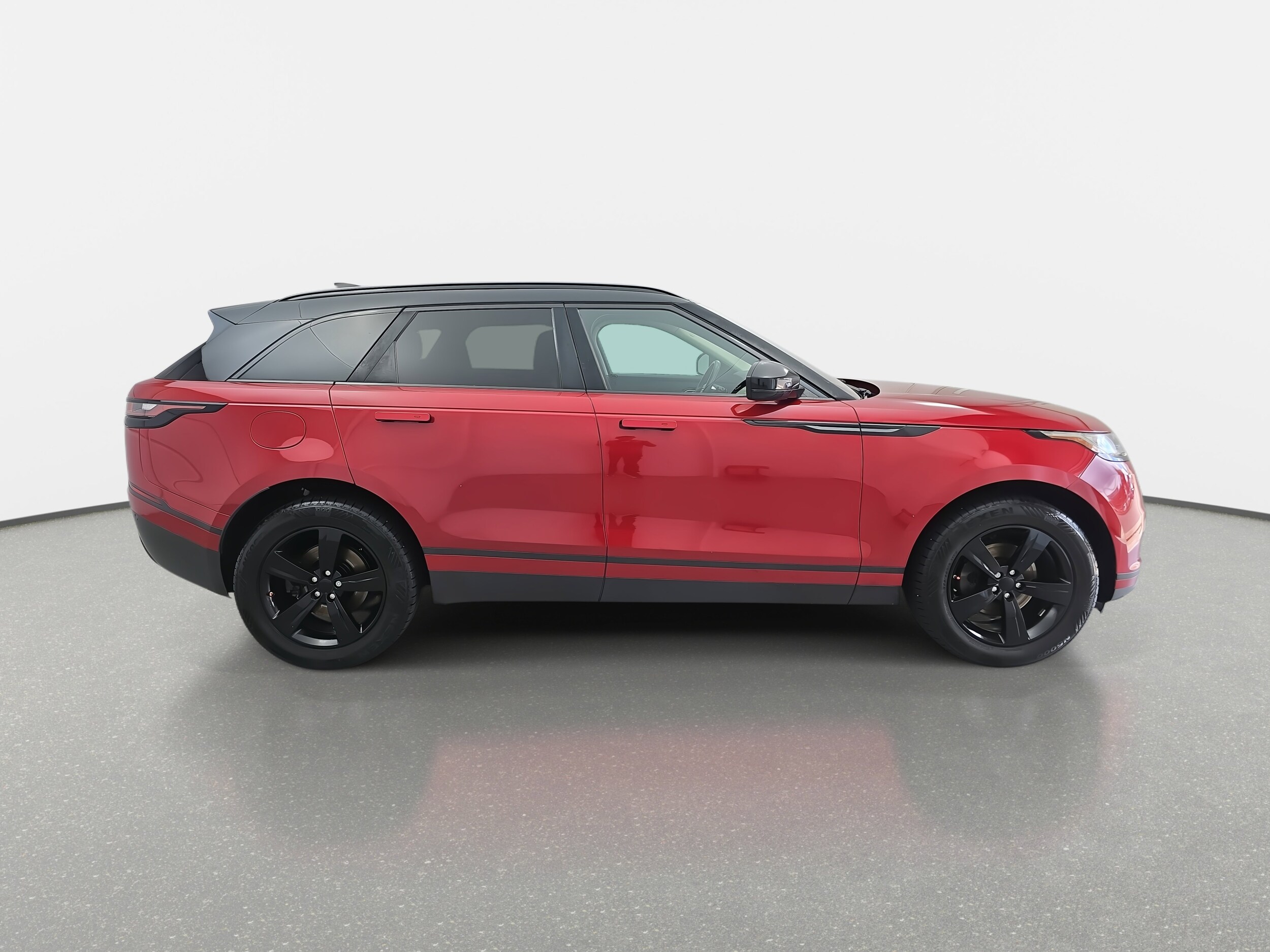2019 Land Rover Range Rover Velar S photo 4