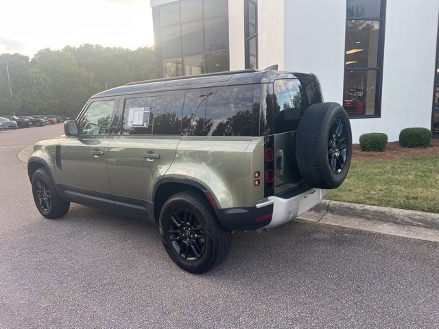 2022 Land Rover Defender S photo 3