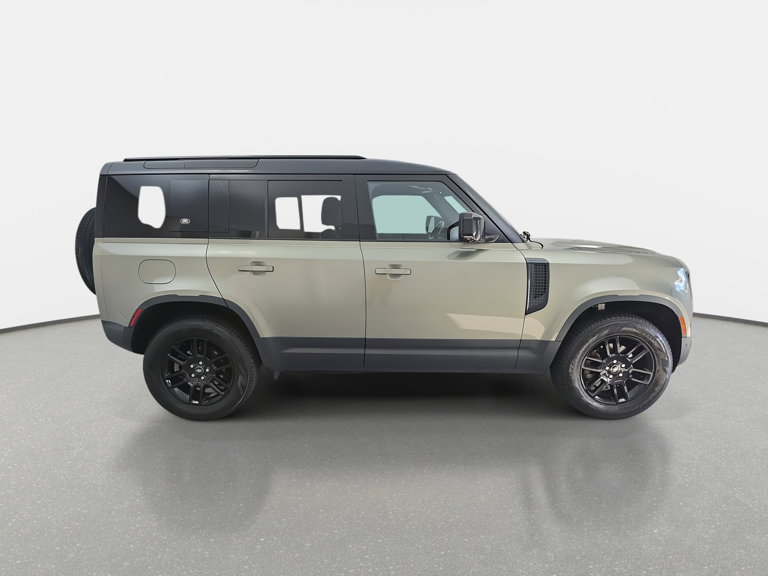 2022 Land Rover Defender 110 S photo 2