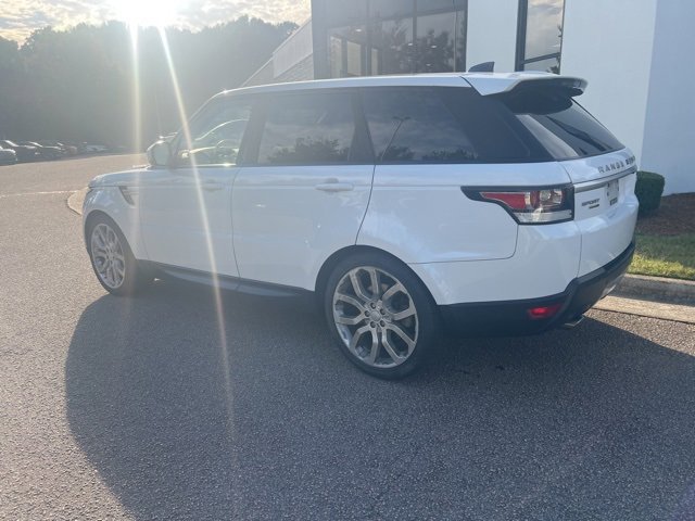 2017 Land Rover Range Rover Sport HSE photo 3