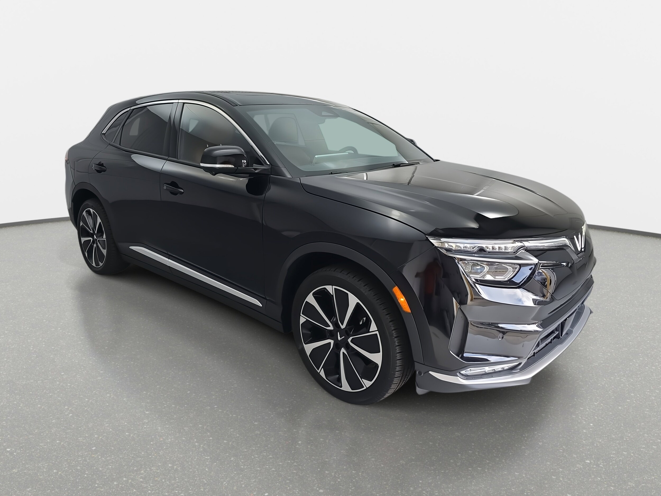 2025 Vinfast VF 8 8 photo 3