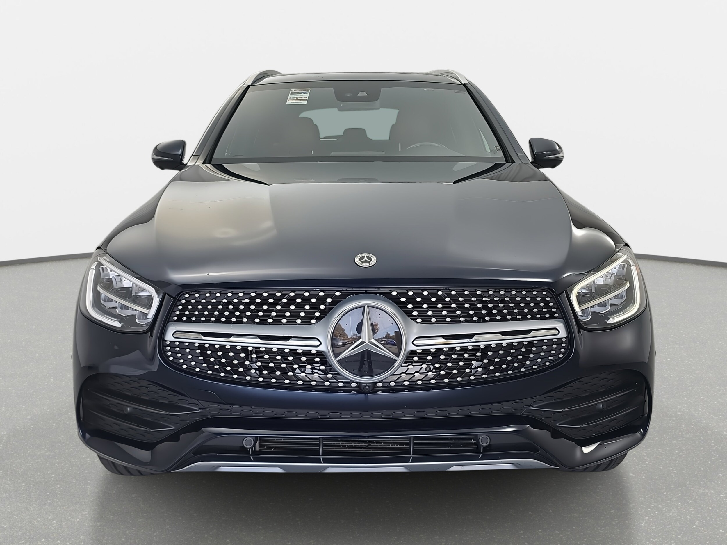 2022 Mercedes Benz GLC 300 photo 2
