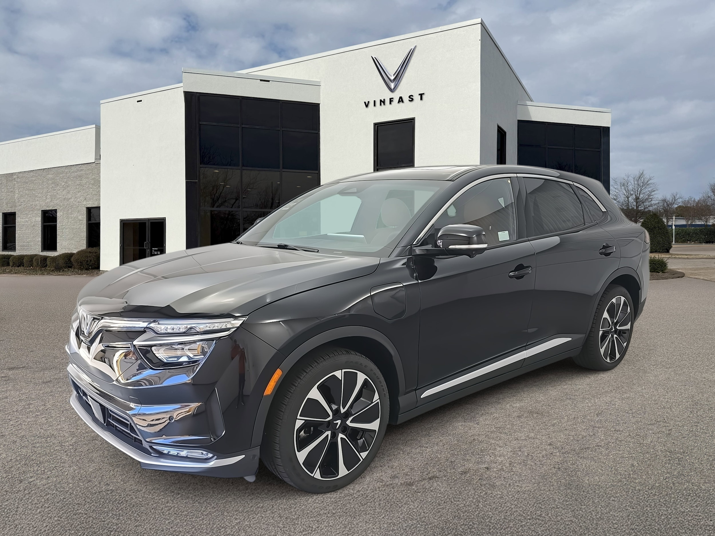 2025 VinFast VF 8 Plus