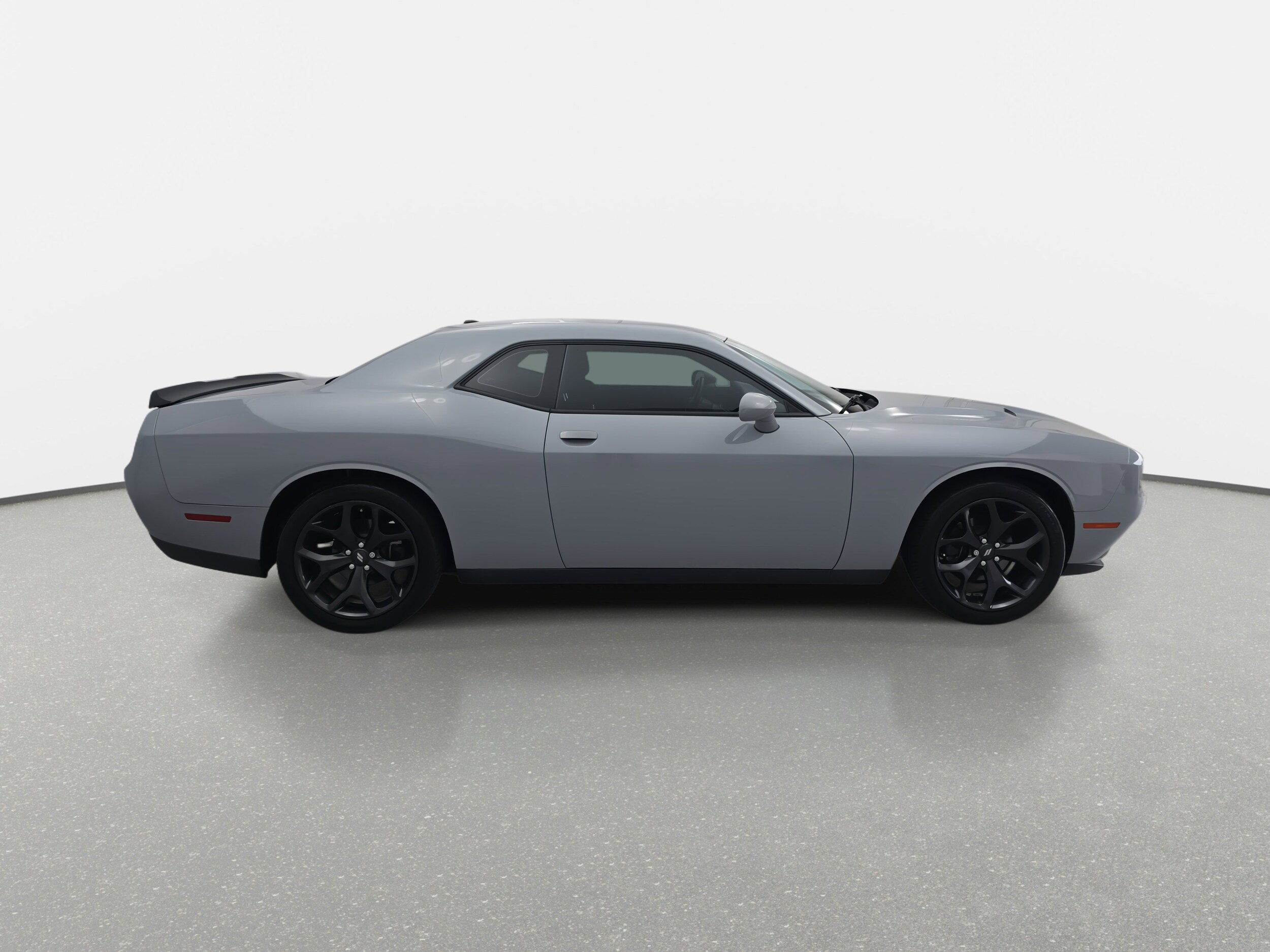 2020 Dodge Challenger SXT photo 4