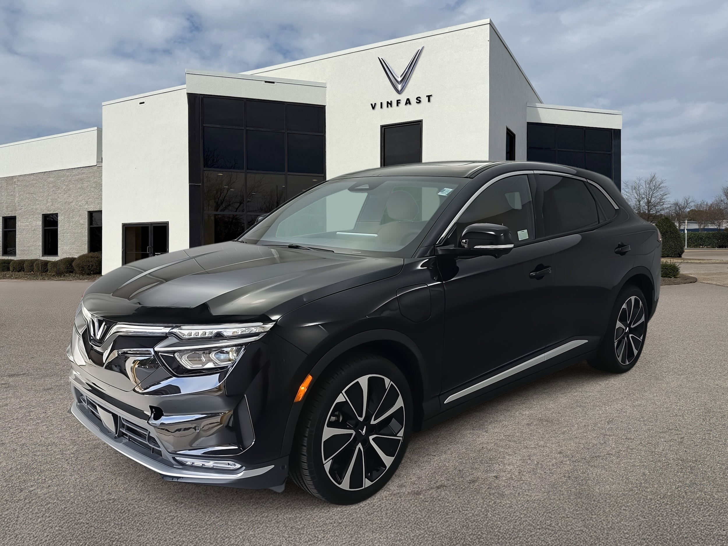 2025 VinFast VF 8 Plus