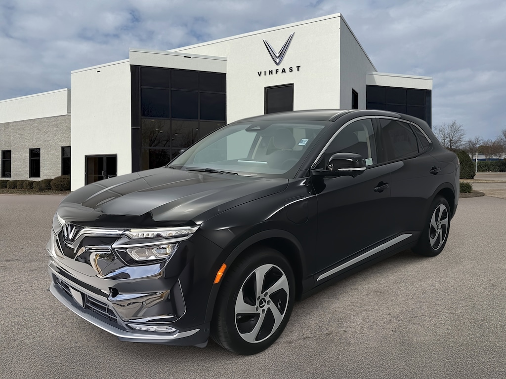 New 2025 Vinfast VF 8 Eco Eco AWD 87.7 kWh