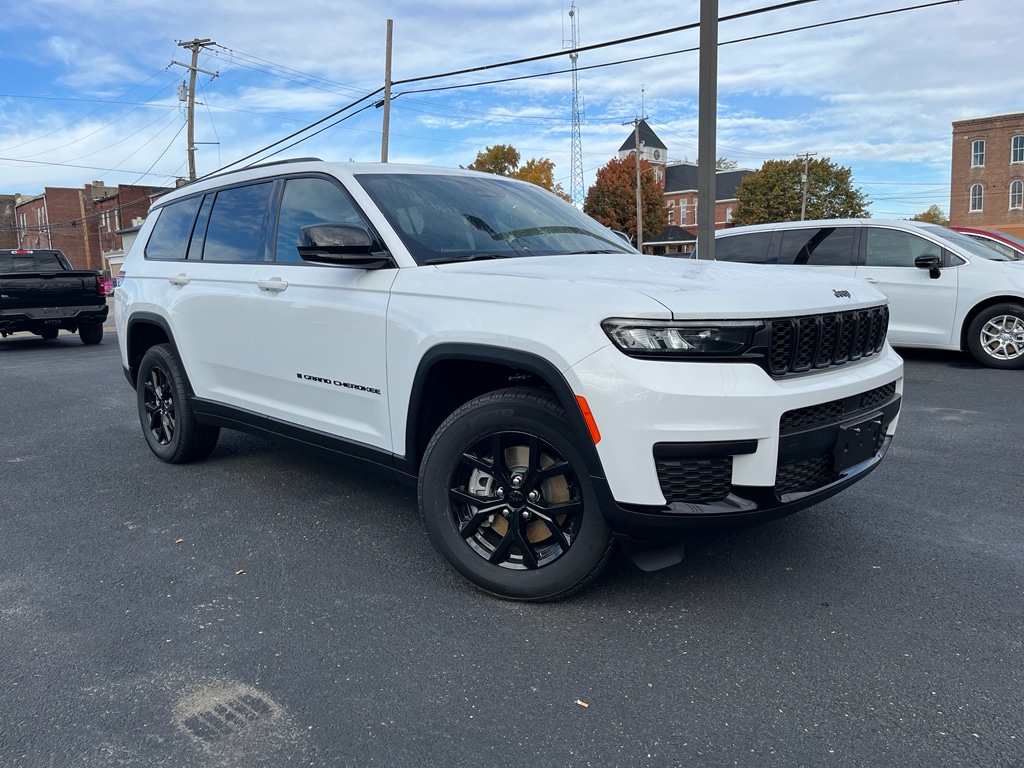 New 2025 Jeep Grand Cherokee L ALTITUDE X 4X4 Sport Utility