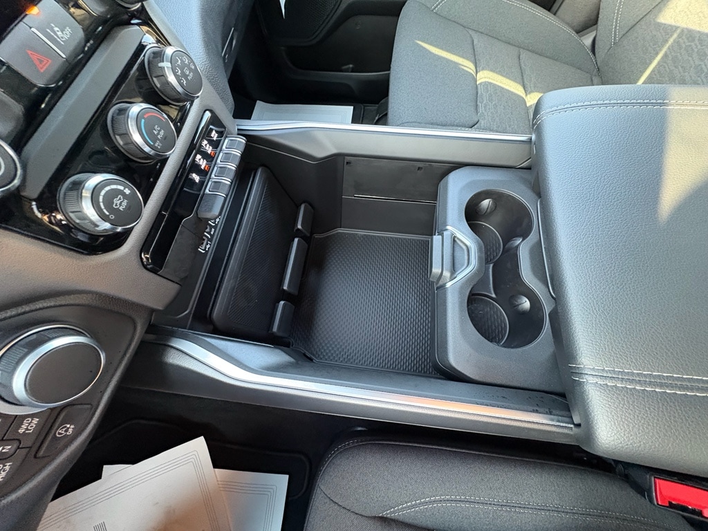 2026 RAM 1500 Express - Photo 19