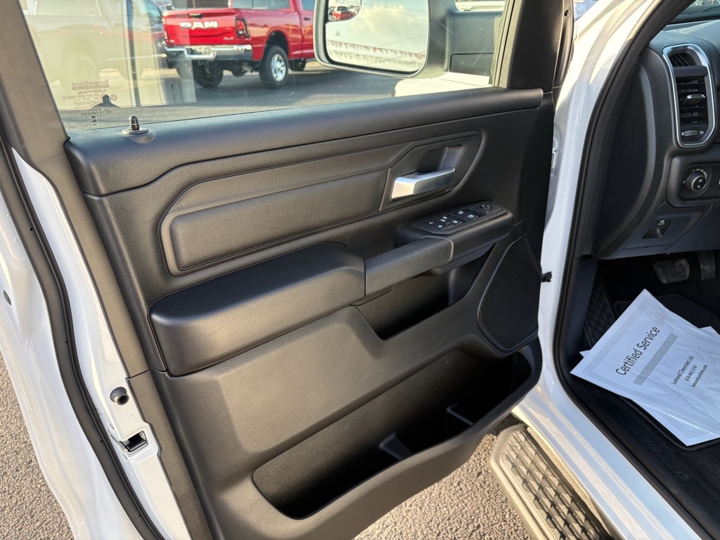 2026 RAM 1500 Express - Photo 10