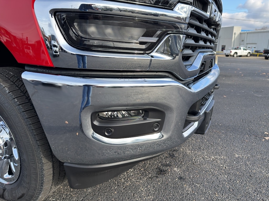 New 2026 Ram 2500 TRADESMAN CREW CAB 4X4 6'4 BOX Pickup