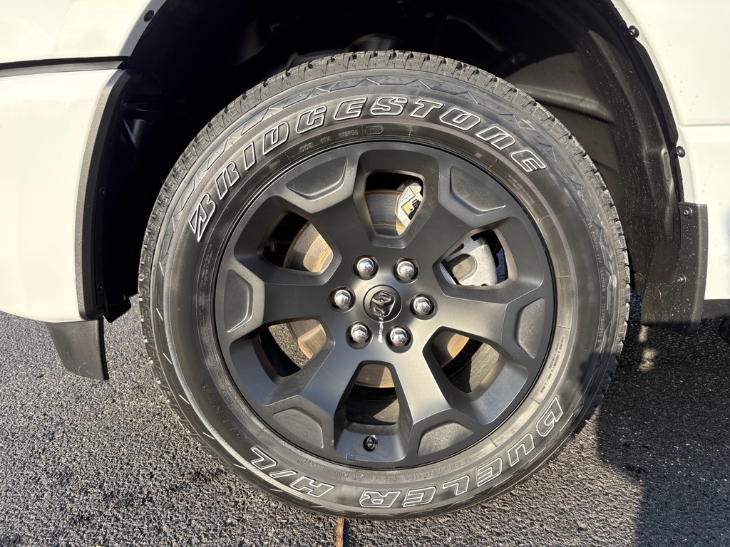 2026 RAM 1500 Express - Photo 6