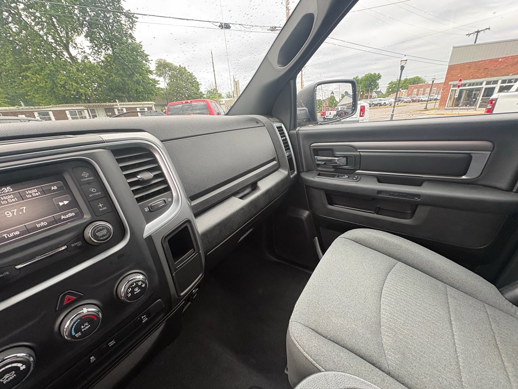 2024 RAM Ram 1500 Classic Warlock - Photo 16