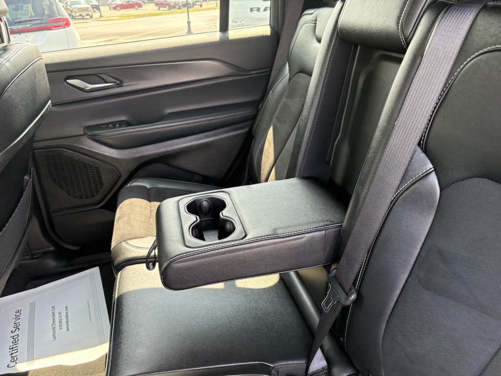 2024 Jeep Grand Cherokee L Altitude - Photo 20