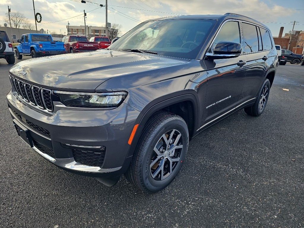 2025 Jeep Grand Cherokee L Limited's photo