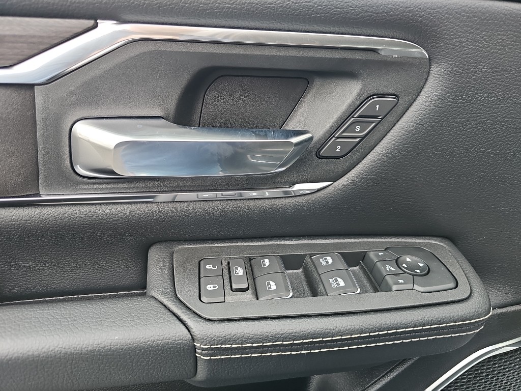 2026 RAM 1500 Laramie - Photo 27