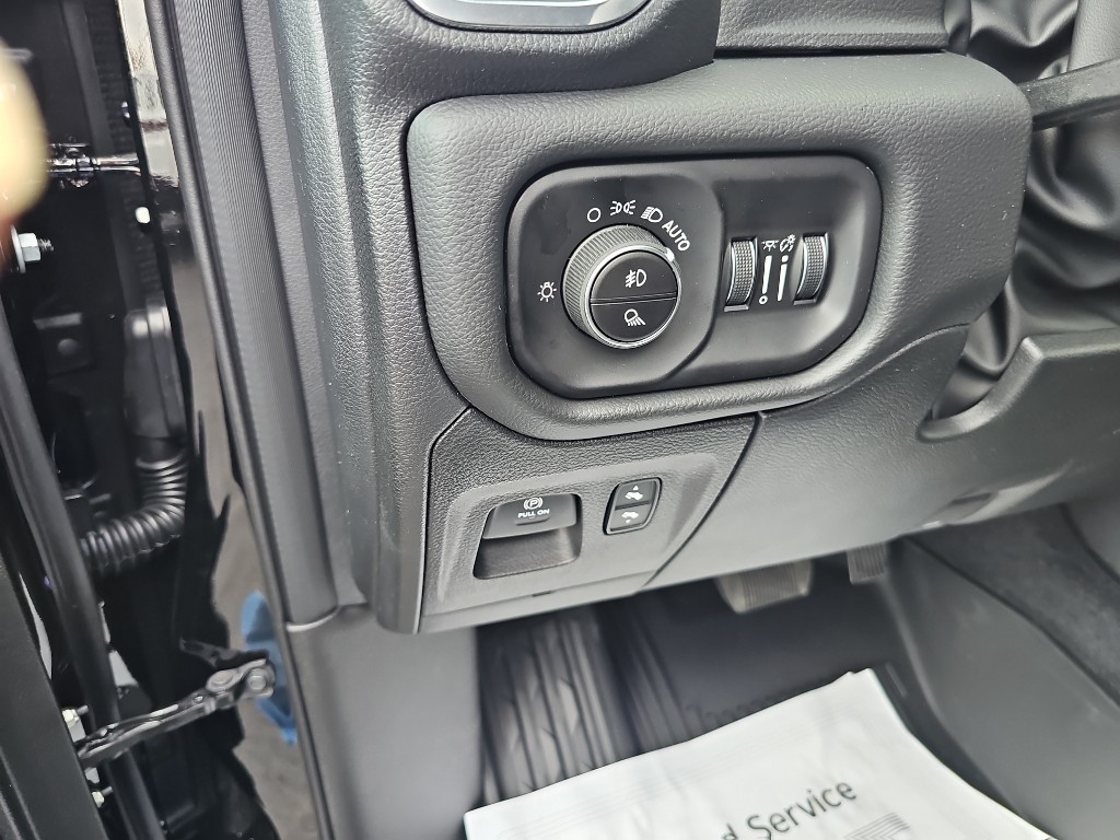 2026 RAM 1500 Laramie - Photo 31