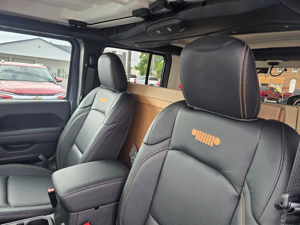2025 Jeep Wrangler 4-Door Willys - Photo 15