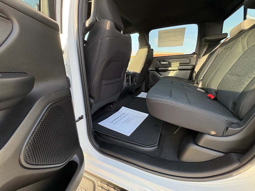 2026 RAM 1500 Express - Photo 26