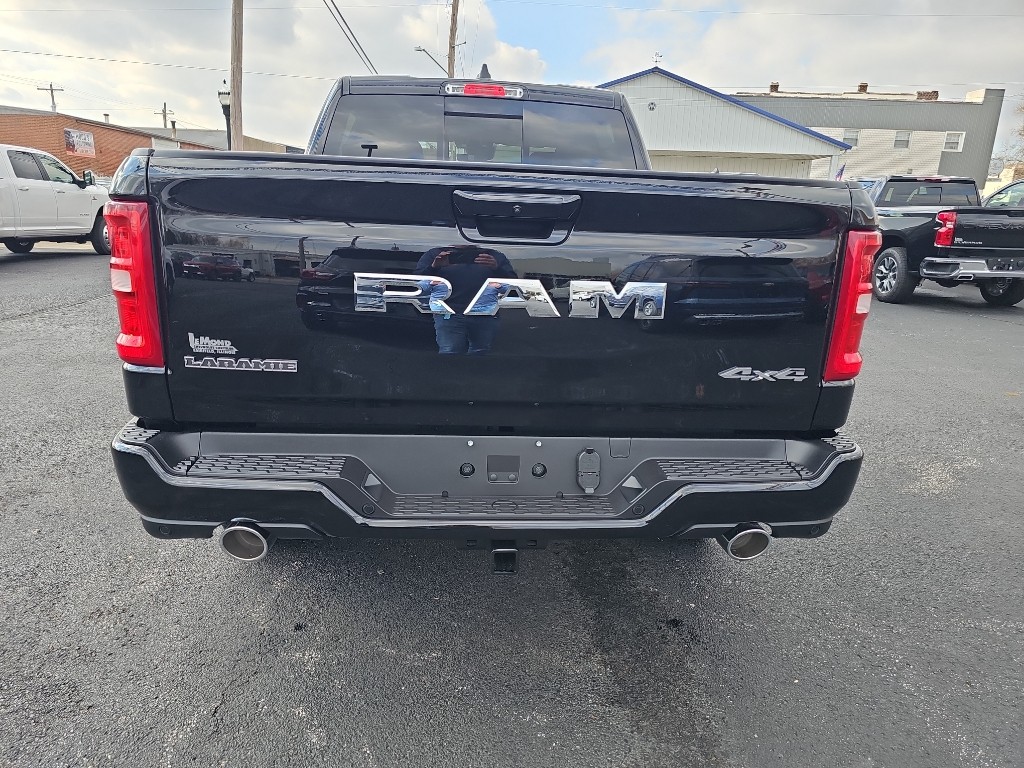 2026 RAM 1500 Laramie - Photo 9