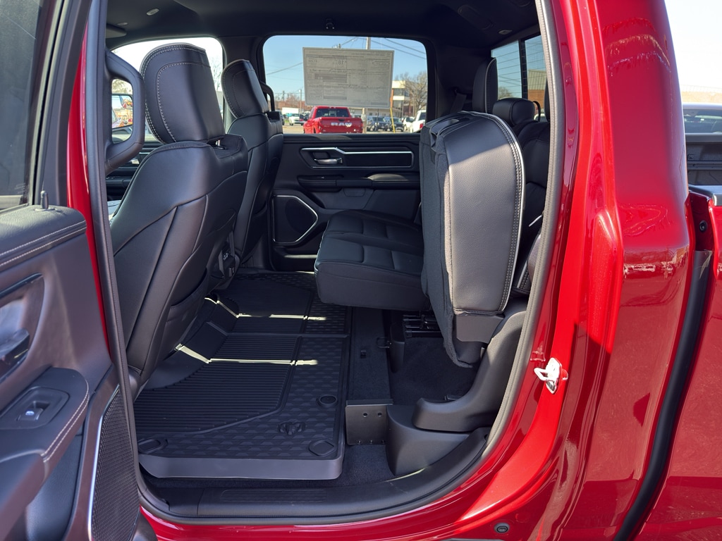2026 RAM 1500 Laramie - Photo 43
