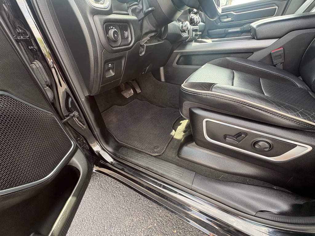 2024 RAM Ram 1500 Pickup Laramie - Photo 11