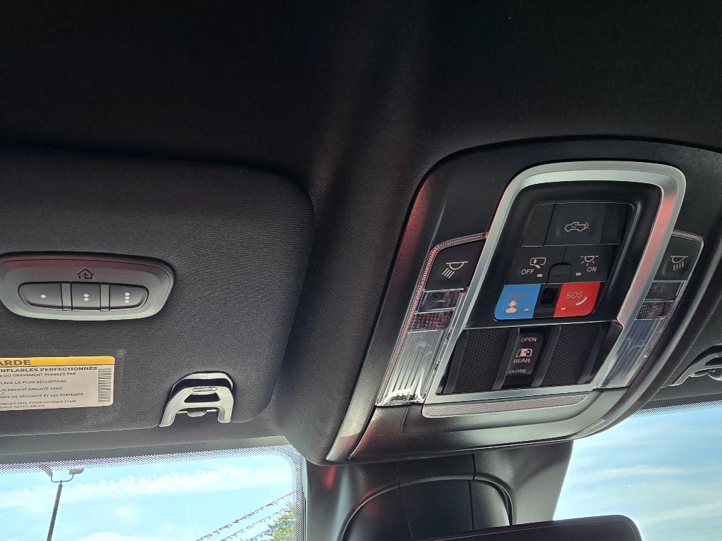 2026 RAM 3500 Laramie - Photo 20