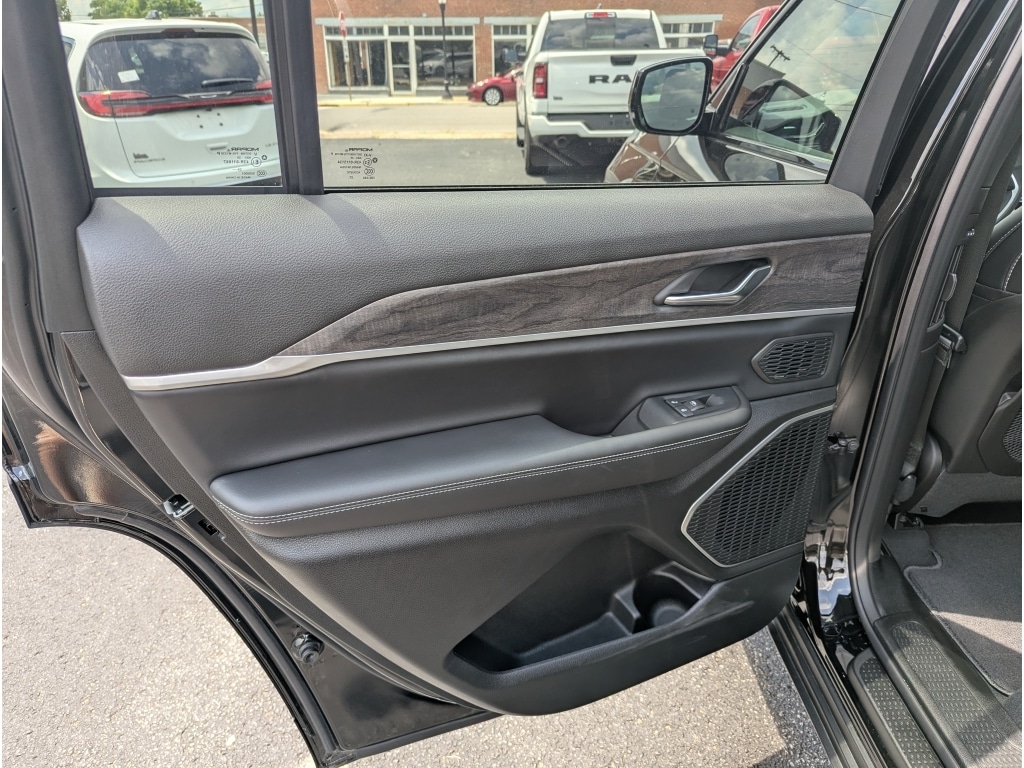 2026 Jeep Grand Cherokee L Limited - Photo 21