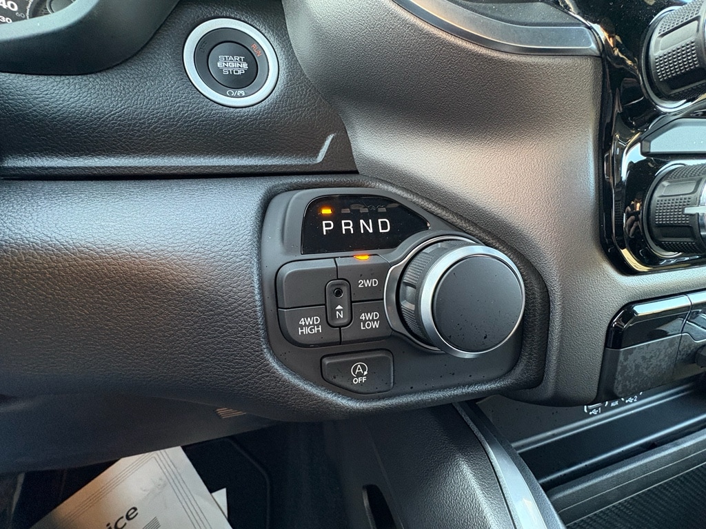 2026 RAM 1500 Express - Photo 16