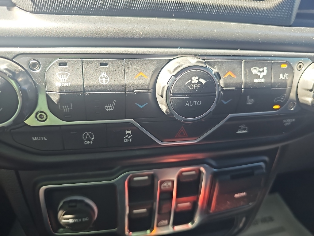 2022 Jeep Wrangler Unlimited Altitude - Photo 10